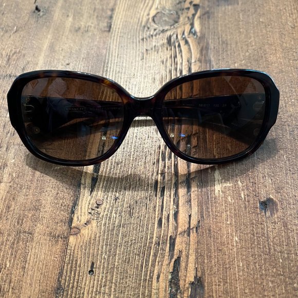 Coach Sunglasses - Picture 4 of 5